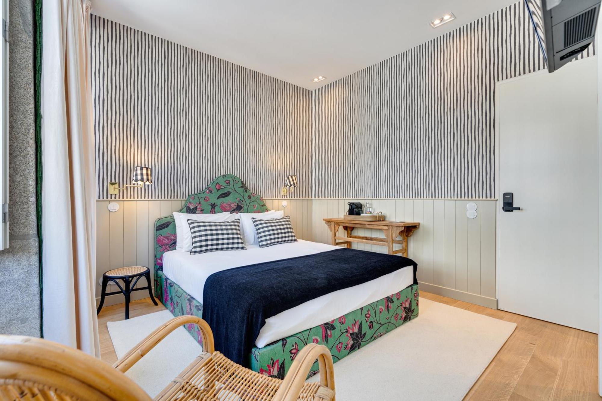 Apartament Loios 74 Suites By Da'Home *